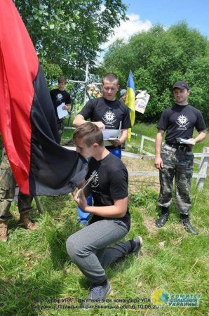 Украина активно взращивает молодое поколение нацистов-русофобов
