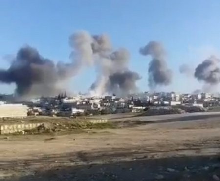 Авиация третьи сутки бомбит "идлибскую зону". Сирийцы говорят о скором наступлении