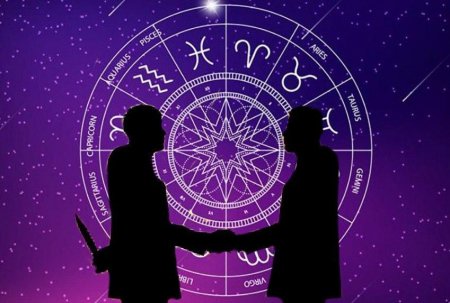 «Не опять, а снова»: Астролог назвал знаки, которые чаще остальных страдают от предательств со стороны друзей