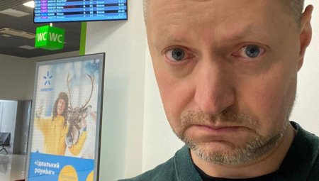 Главного редактора телеканала RTVI Алексея Пивоварова не пустили на Украину, но он все равно ее любит.