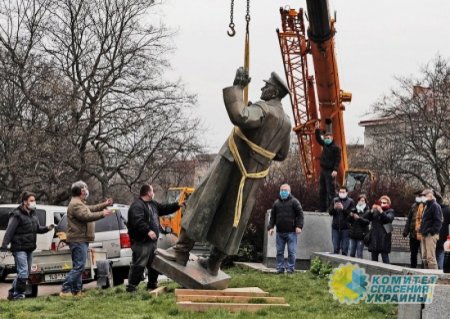 Дочь Конева выступает против восстановления памятника маршалу в Праге
