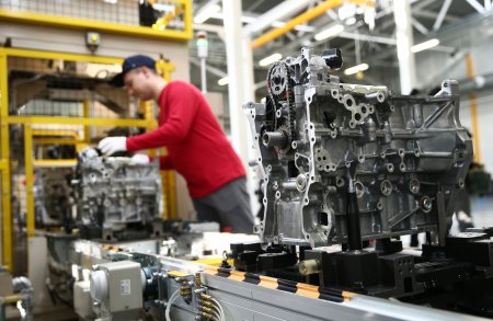 Минский завод начал выпуск двигателей для российских авто