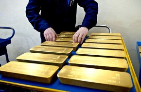 Российское правительство спасает доллар: Война с золотом