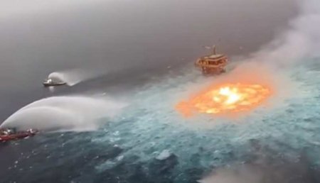 Дьявольское око: у побережья Мексики горит подводный трубопровод (ВИДЕО)