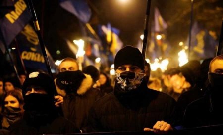 Украину сгубили русофобия, пещерный национализм и героизация палачей