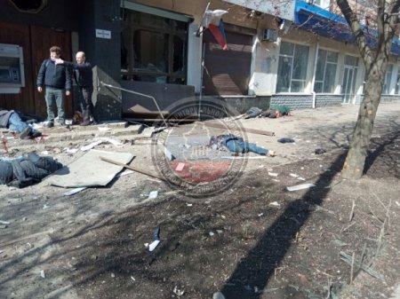 Укрофашисты нанесли удар по Донецку ракетой "Точка У", 20 человек погибли (Фото, видео 18+)