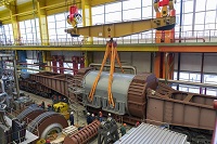 На ЭБ-2 Калининской АЭС на штатное место установлен новый статор генератора