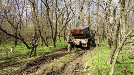 Росгвардейцы обеспечили уничтожение танковой группы и крупных складов с вооружением ВСУ в Харьковской области