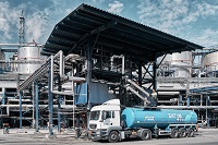 Газпром нефть усовершенствовала производство инновационного битума для строительства дорог