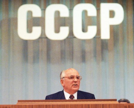 Горбачёв забрал с собой эпоху