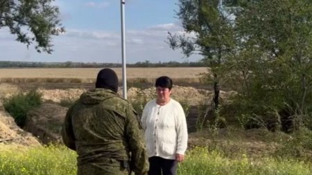 Жительницу Запорожской области выдворили на Украину