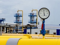 Биржевые цены на газ в Европе потеряли 8% в начале торгов