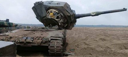 Григорий Лепс передал бойцу миллион рублей за уничтоженный танк Leopard
