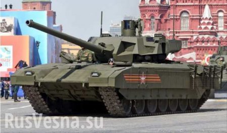 Подготовка к параду Победы: Т-14 «Армата» едет по Красной площади (ВИДЕО)