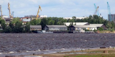Жителям Архангельска, оставшимся без воды, "Водоканал" посоветовал мыться в реке