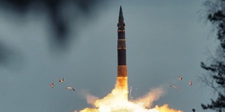 Минобороны отчиталось о трех успешных испытаниях межконтинентальных ракет за день