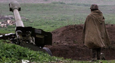 В Нагорном Карабахе возобновились военные столкновения