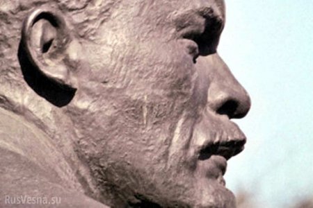 В Одесской области отсекли голову недавно отреставрированному памятнику Ленину (ФОТО)