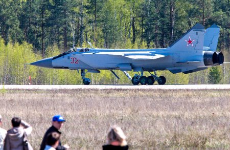 Взгляд сверху: истребитель МиГ-31БМ превратят в штаб атаки