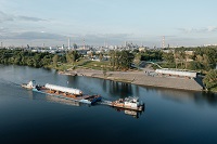 На Московский НПЗ доставлена крупногабаритная колонна для строительства комплекса глубокой переработки нефти
